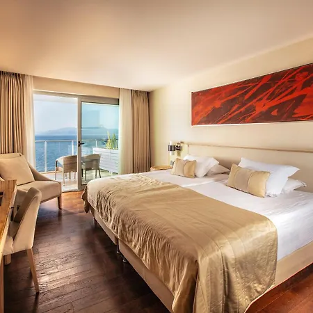 Charisma De Luxe 5* Κουσάντασι