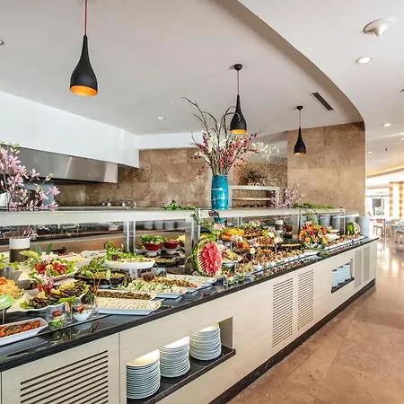 Charisma De Luxe Hotel