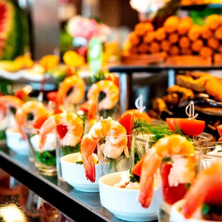 Charisma De Luxe Hotel 5*