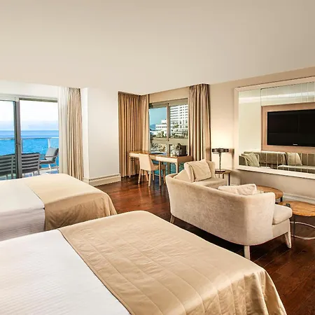 Charisma De Luxe 5*