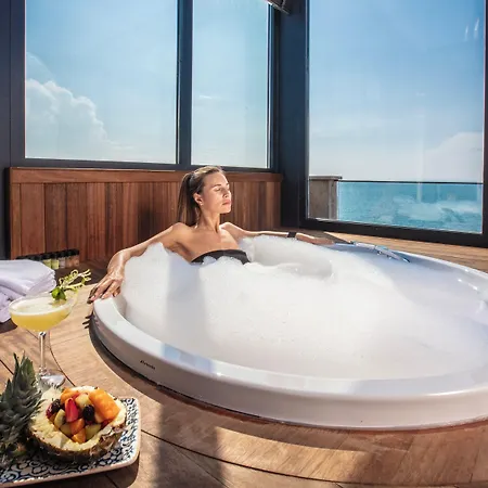 Charisma De Luxe 5* Κουσάντασι