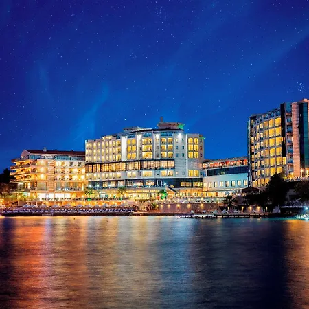 Charisma De Luxe 5* Κουσάντασι